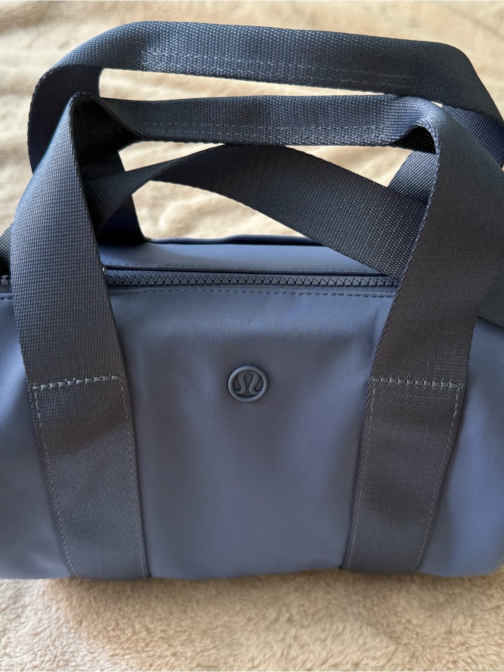 NWT Lululemon Knit Nylon Mini Barrel Duffle Bag 5L Oasis Blue - Picture 6 of 14